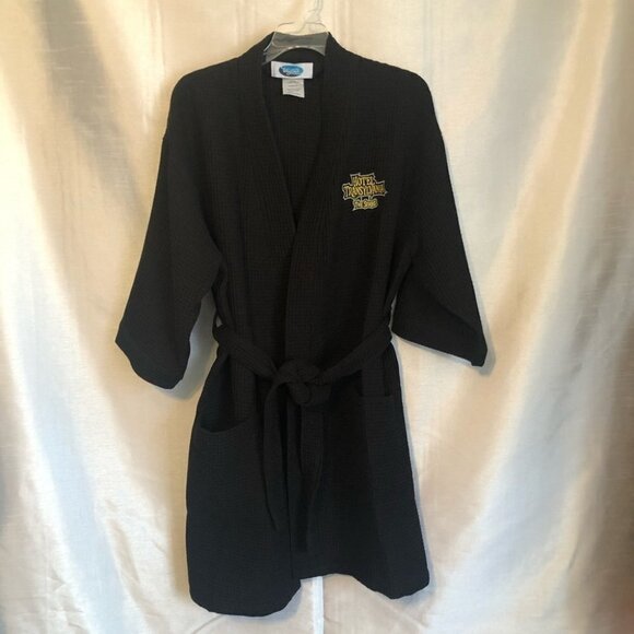 NWOT Terrytown HOTEL TRANSYLVANIA Black Robe One Size - Picture 10 of 12